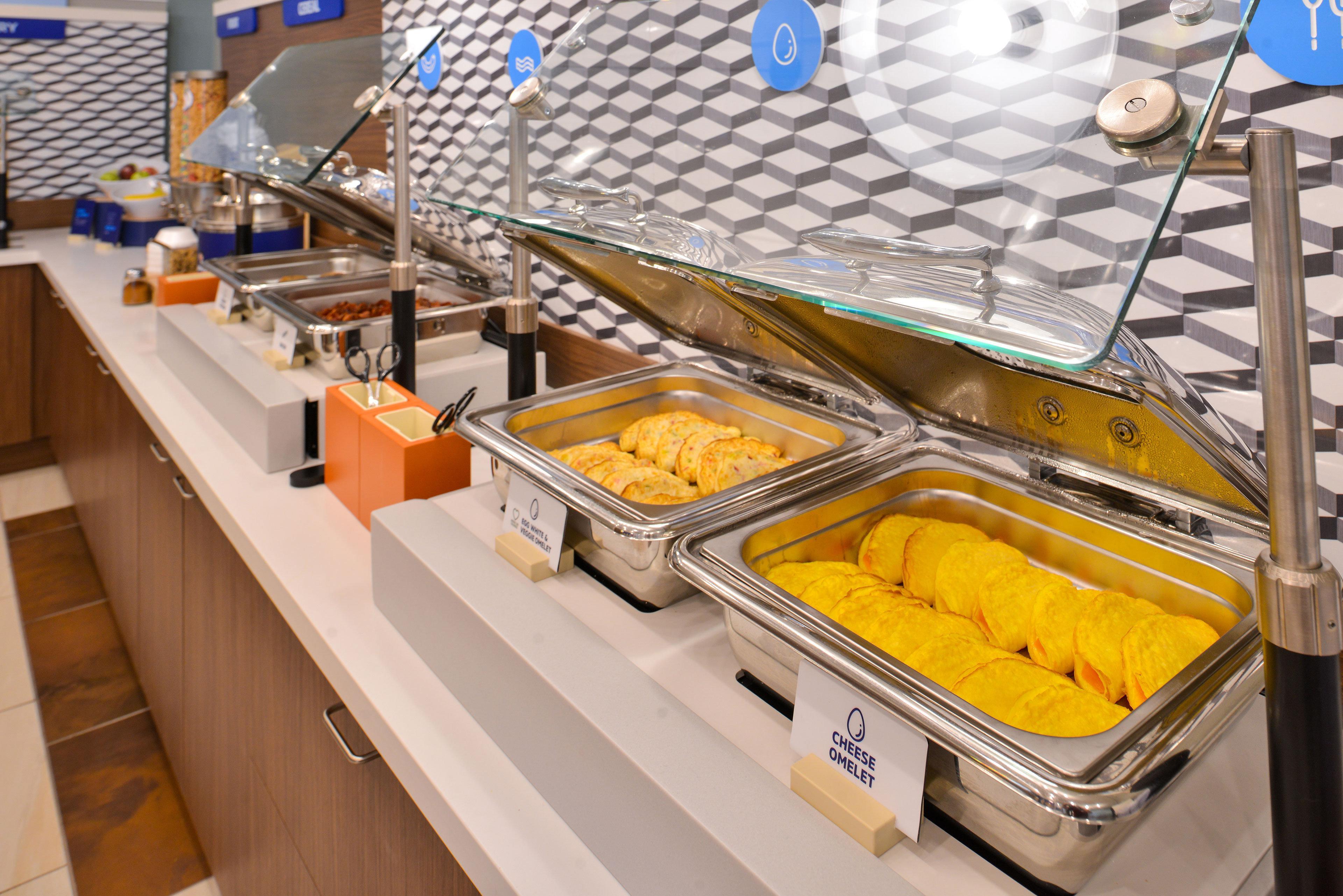 Holiday Inn Express & Suites - Worthington By Ihg Bagian luar foto