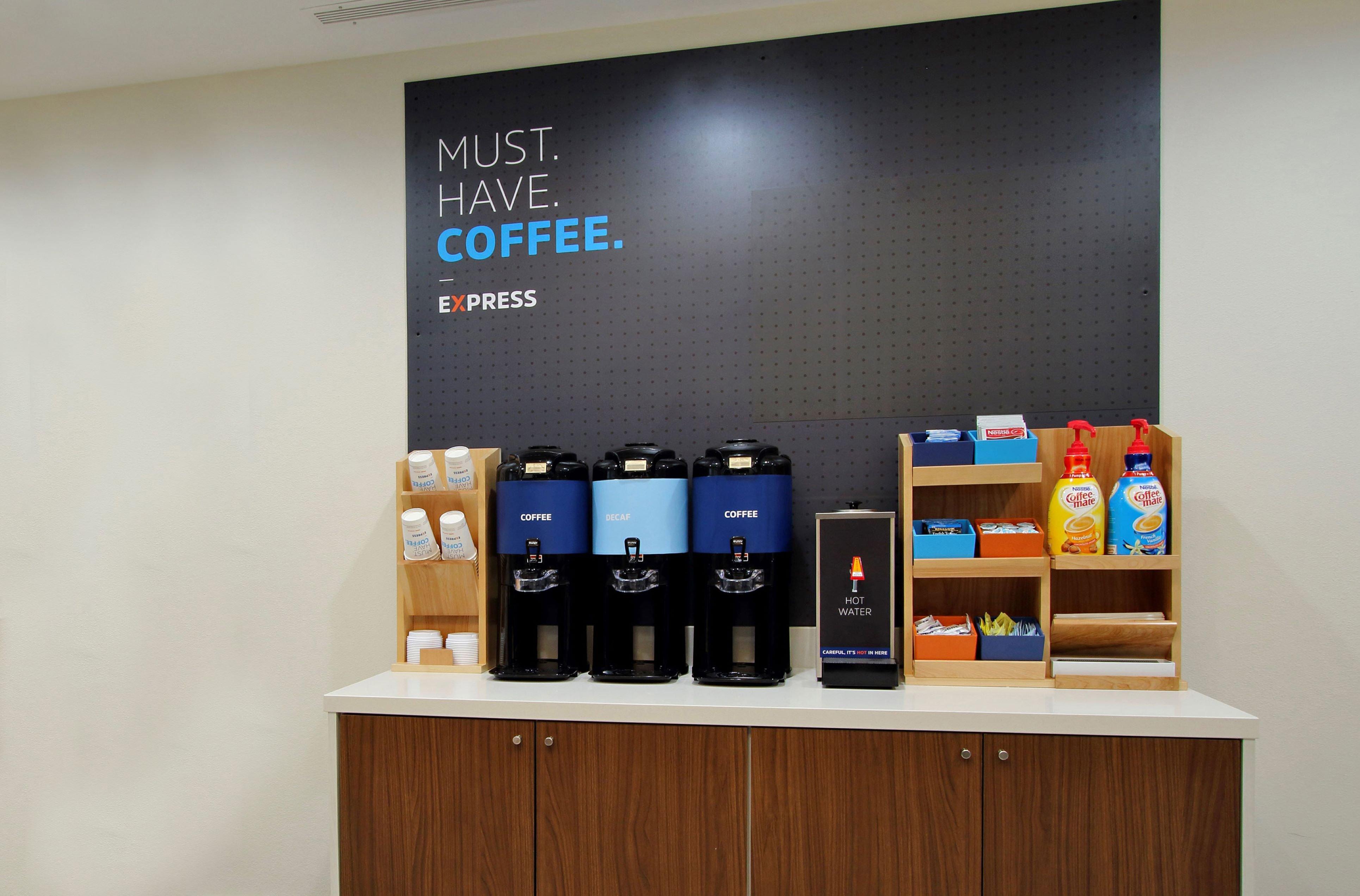Holiday Inn Express & Suites - Worthington By Ihg Bagian luar foto