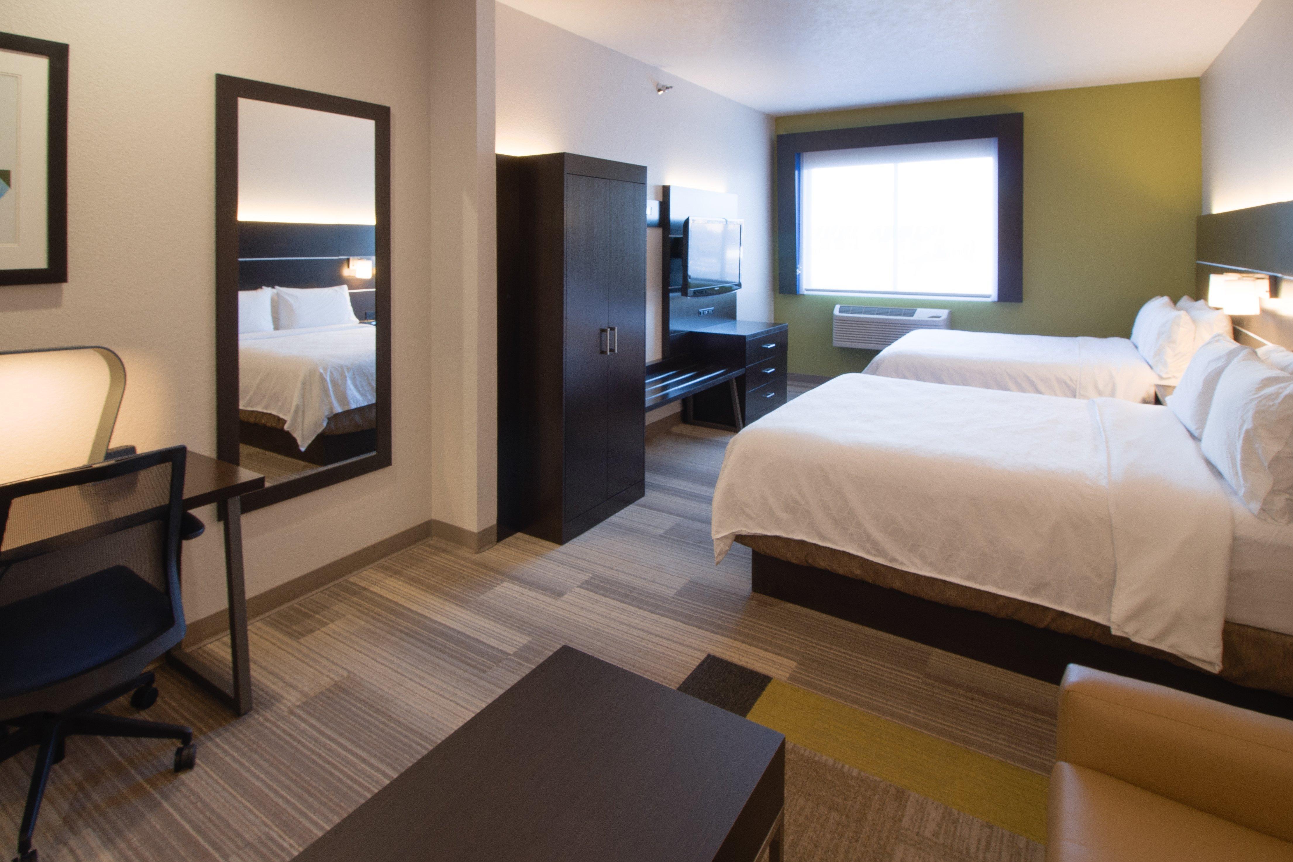Holiday Inn Express & Suites - Worthington By Ihg Bagian luar foto