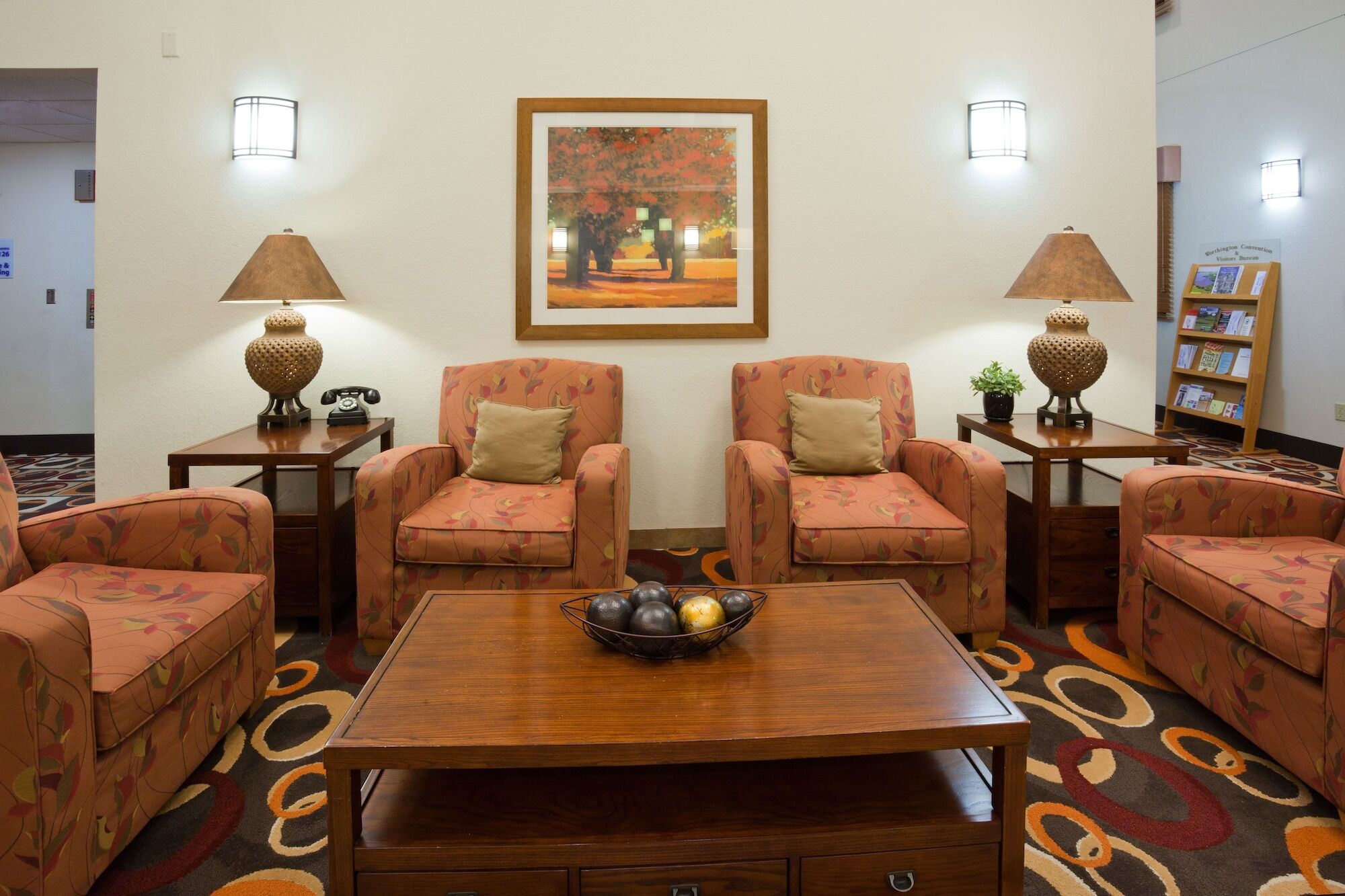 Holiday Inn Express & Suites - Worthington By Ihg Bagian luar foto